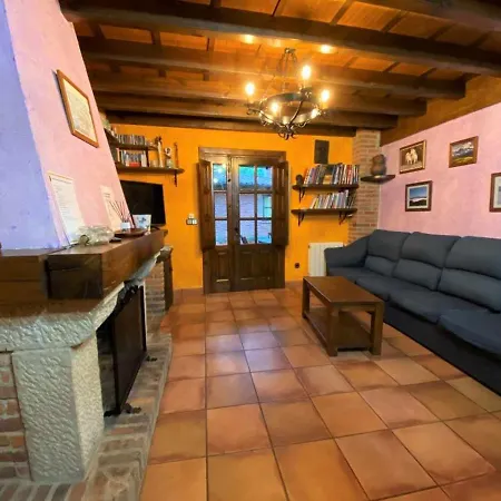Vivienda Vacacional La Vara Arriondas Exterior photo